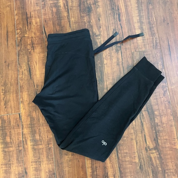 Alo Urban Moto Joggers - Picture 5 of 11